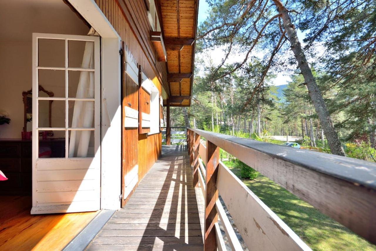 Large Riverside Chalet Near Gorges Du Verdon La Bastide  Εξωτερικό φωτογραφία
